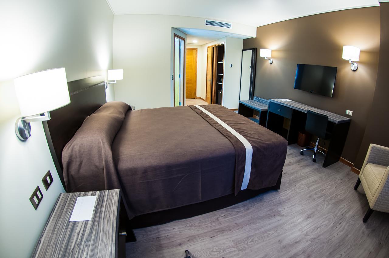 Hotel Diego De Almagro Курико Экстерьер фото